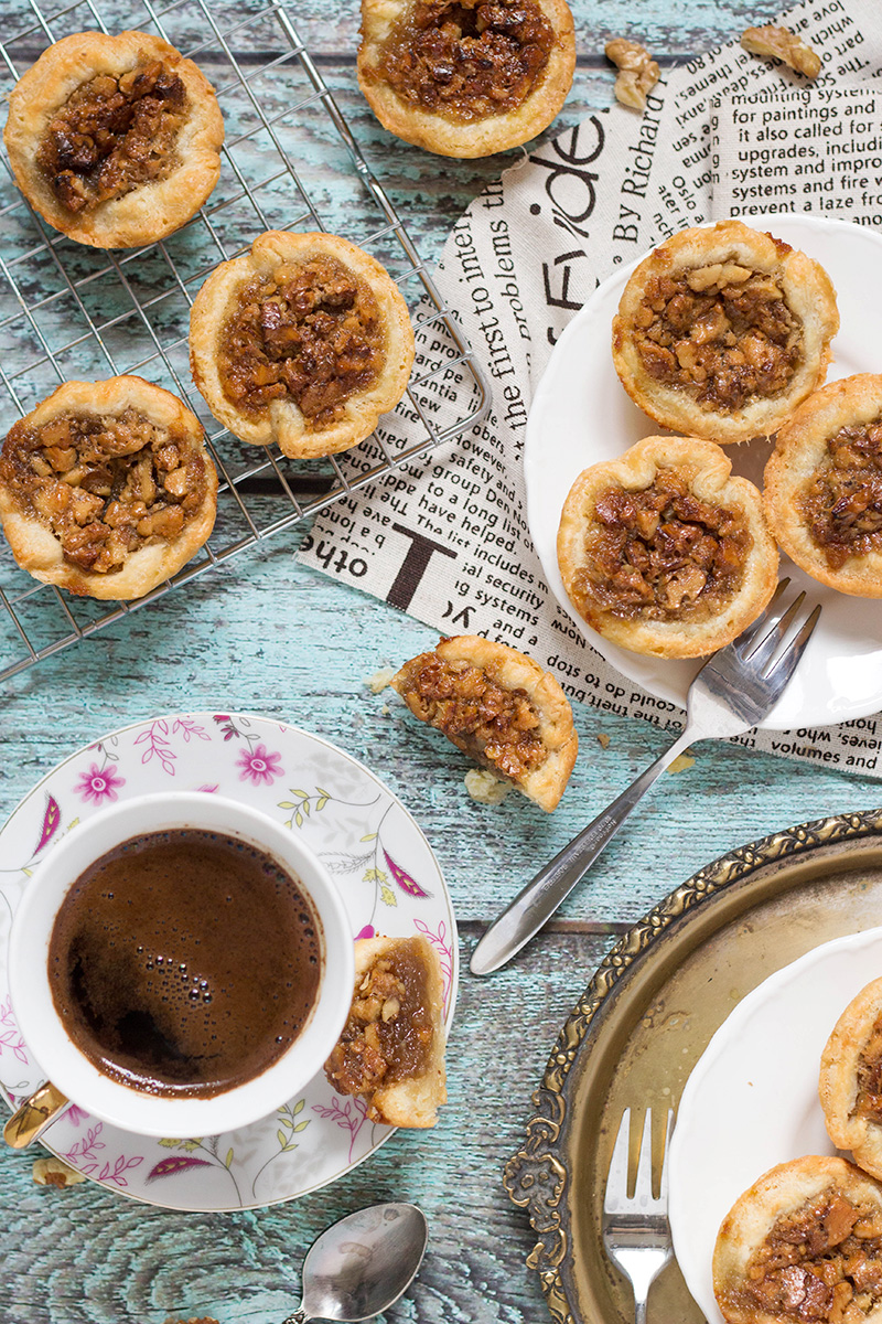 12 increíbles recetas navideñas de todo el mundo para tu mesa navideña. ¡Todo desde bebidas y postres hasta platos principales! #Christmas | cocinartheglobe.com