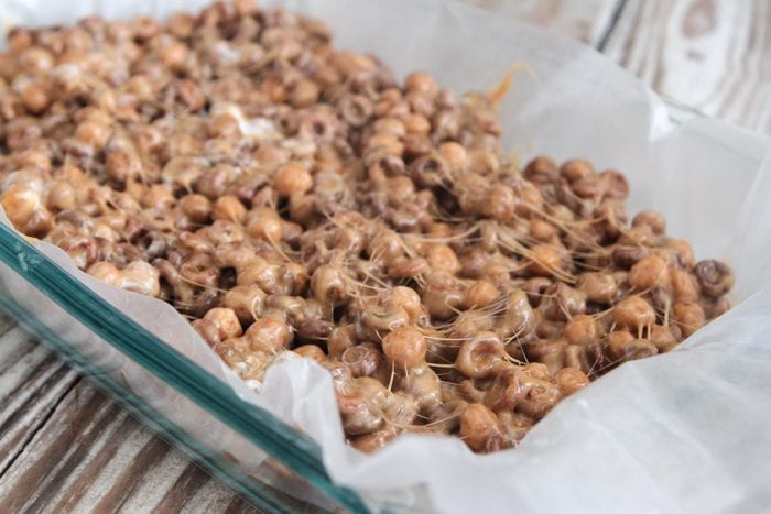 Gooey Chocolate Peanut Butter Crunch Bars