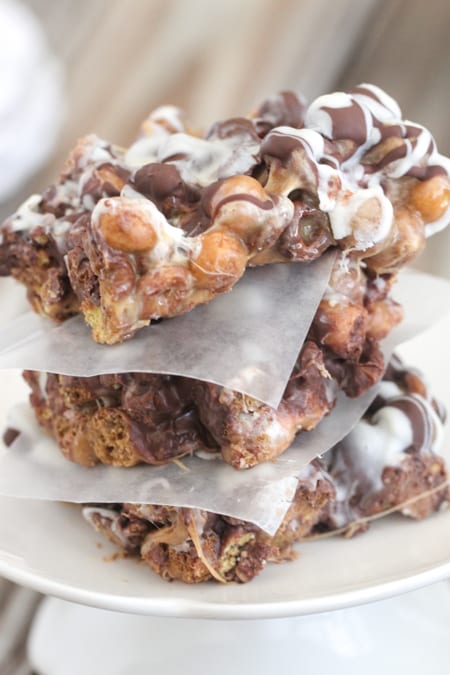 Gooey Chocolate Peanut Butter Crunch Bars