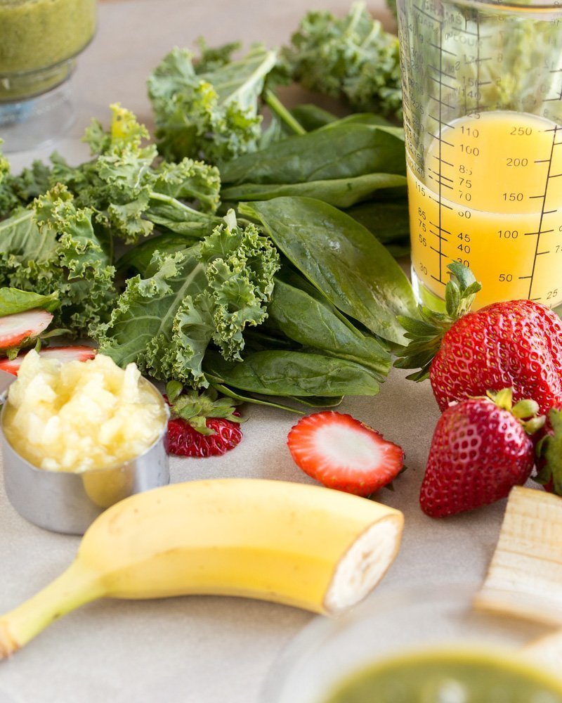 ¿Te has sentido lento y necesitas arrancar tu sistema? Comience su día tomando un batido verde no lácteo lleno de frutas saludables, verduras y mucha vitamina C.