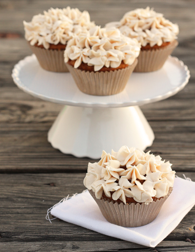  Pumpkin Chai Cupcakes 