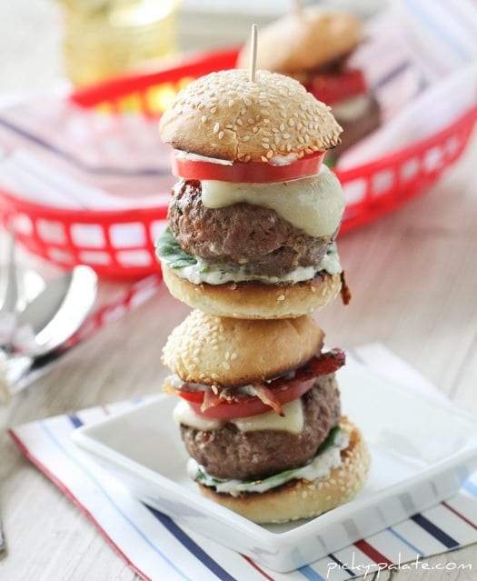Debe tener recetas de hamburguesa para el verano