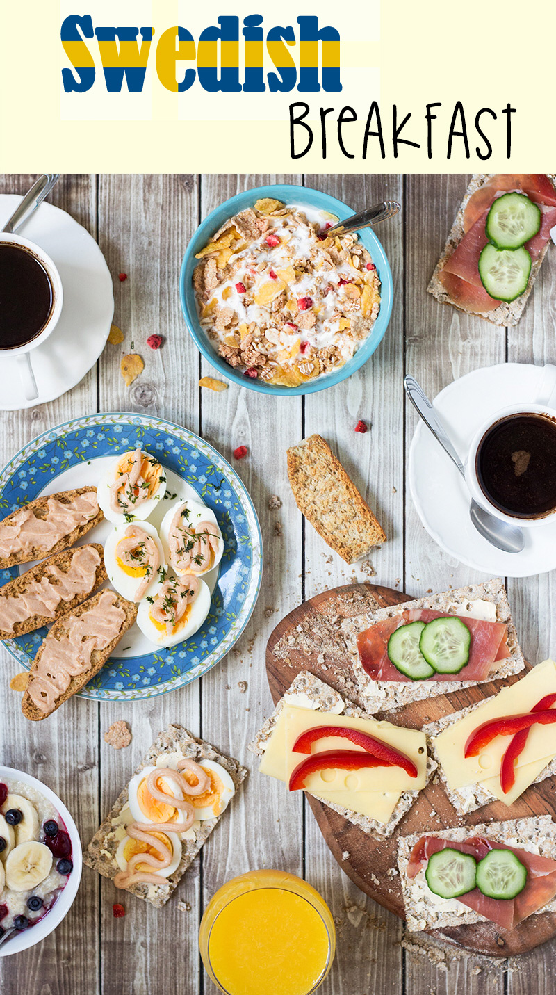 ¡Una mirada al desayuno sueco común que ofrece sándwiches abiertos, caviar, huevos y papilla! | cocinartheglobe.com
