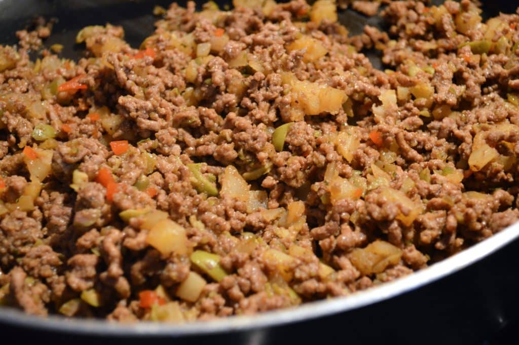 Picadillo puertorriqueño