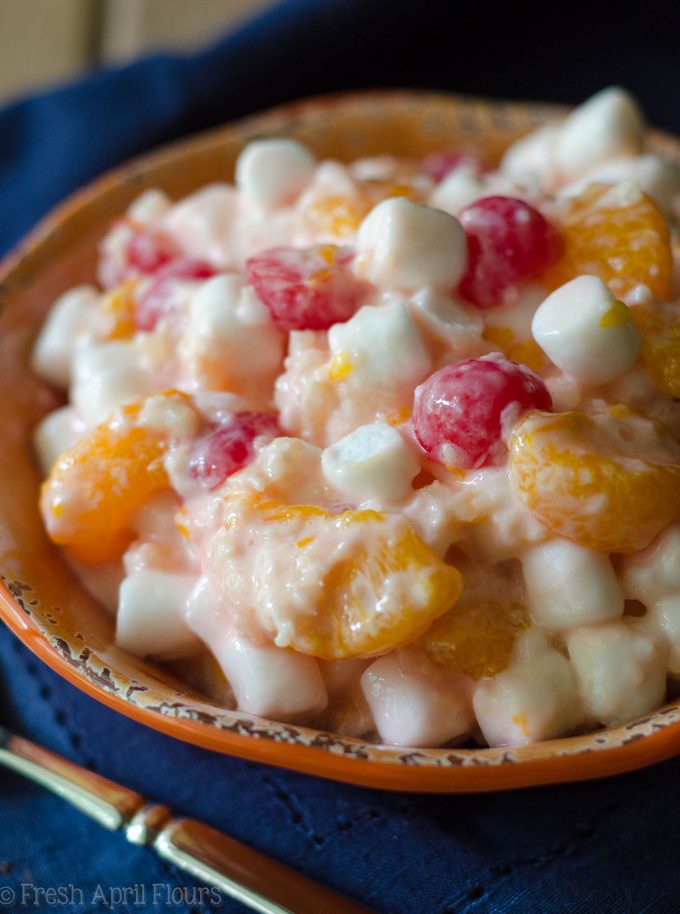 Ensalada de ambrosía más saludable: una receta más ligera para la clásica ensalada de fruta de ambrosía.