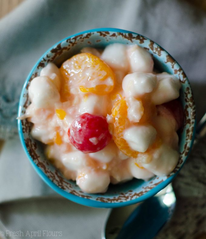 Ensalada de ambrosía más saludable: una receta más ligera para la clásica ensalada de fruta de ambrosía.