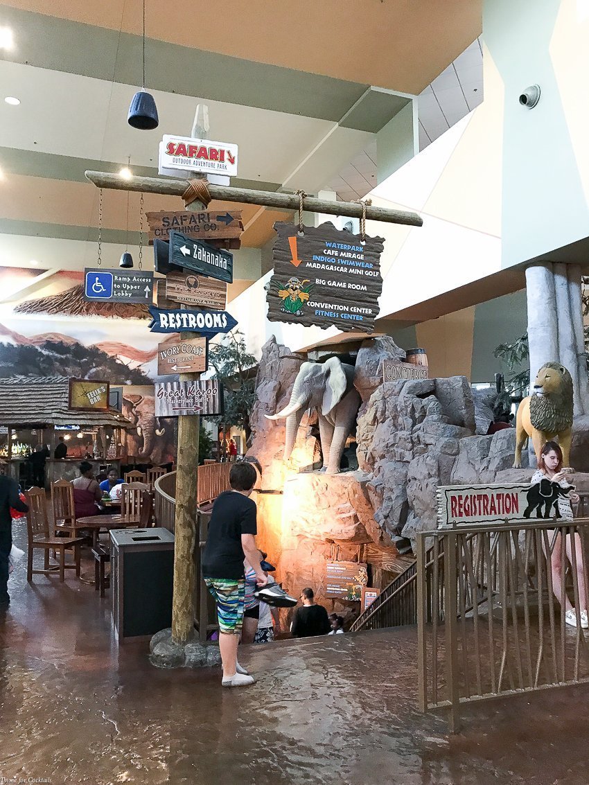 Reserve una experiencia de verano en Kalahari Resorts, llena de nuevos toboganes y atracciones para toda la familia bajo el techo de un solo techo; ubicaciones en OH, WI, & PA.