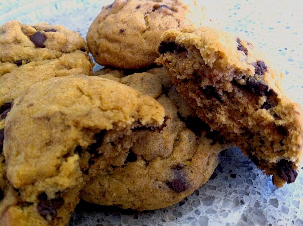Galletas con chispas de chocolate sin alérgenos que no contienen gluten, soja, productos lácteos o nueces