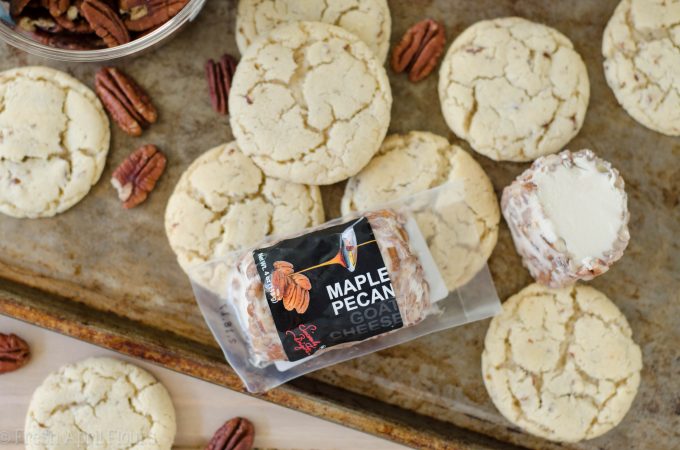 Galletas de azĂșcar de queso de cabra y pacanas de arce: galletas de azĂșcar dulces y ĂĄcidas hechas con queso de cabra de pacana de arce.