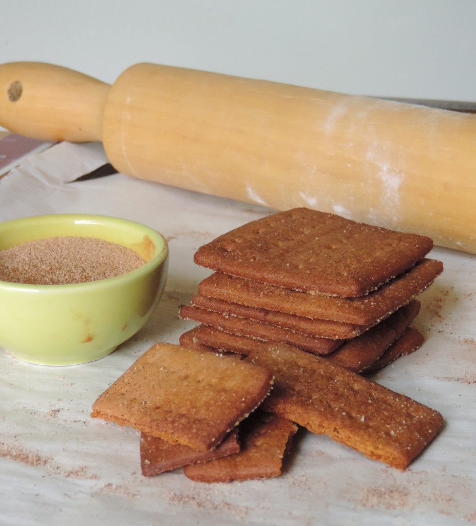 Galletas de canela Graham caseras: crujientes, mantecosas y mucho más fáciles de lo que crees. ¡Mejor de lo que encuentras en una caja!