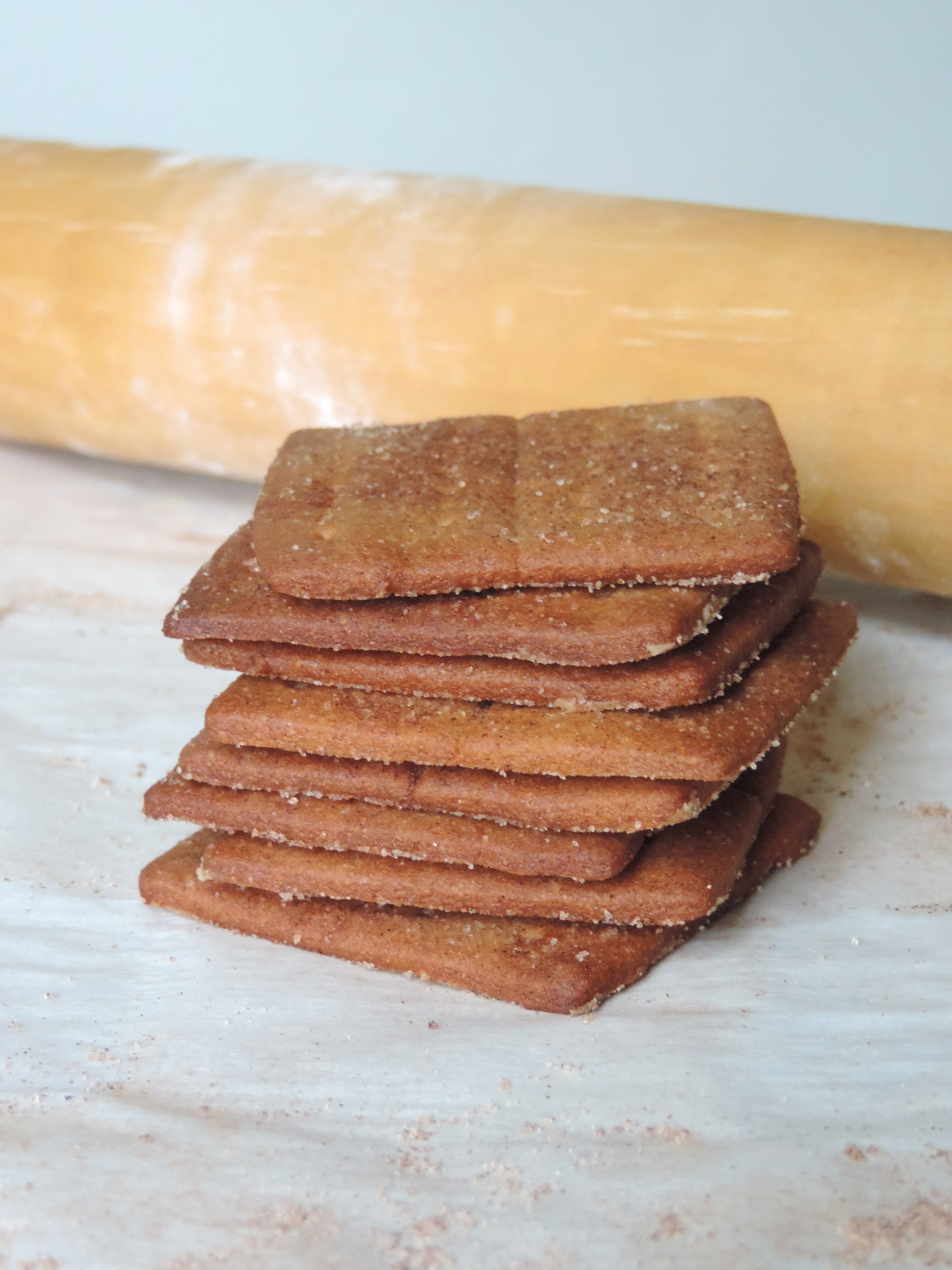 Galletas de canela Graham caseras: crujientes, mantecosas y mucho más fáciles de lo que crees. ¡Mejor de lo que encuentras en una caja!
