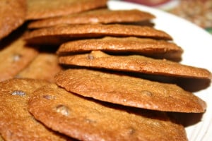 Galletas de chocolate finas y crujientes