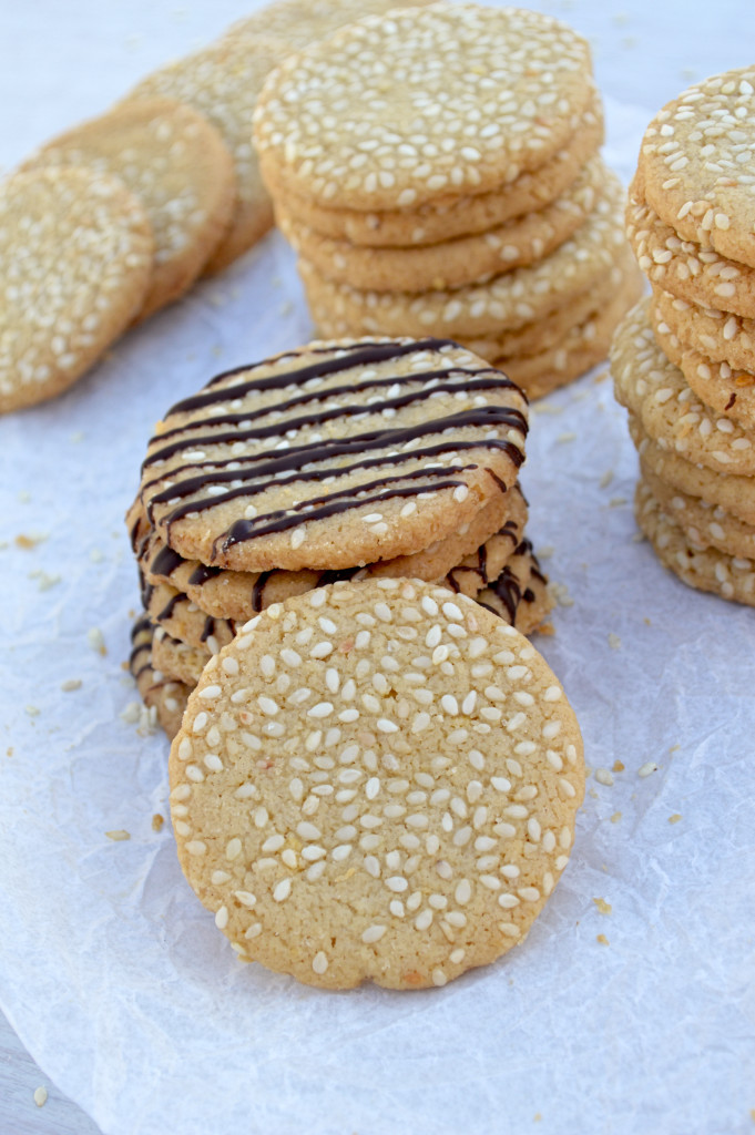 Galletas de Tahini: galletas tiernas y mantecosas con sabor a nuez y sésamo