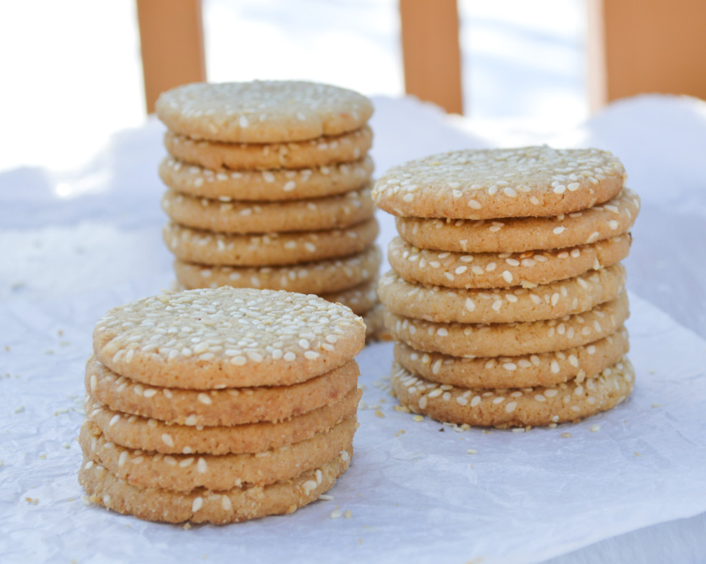 Galletas de Tahini: galletas tiernas y mantecosas con sabor a nuez y sésamo