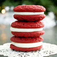 Galletas de terciopelo rojo