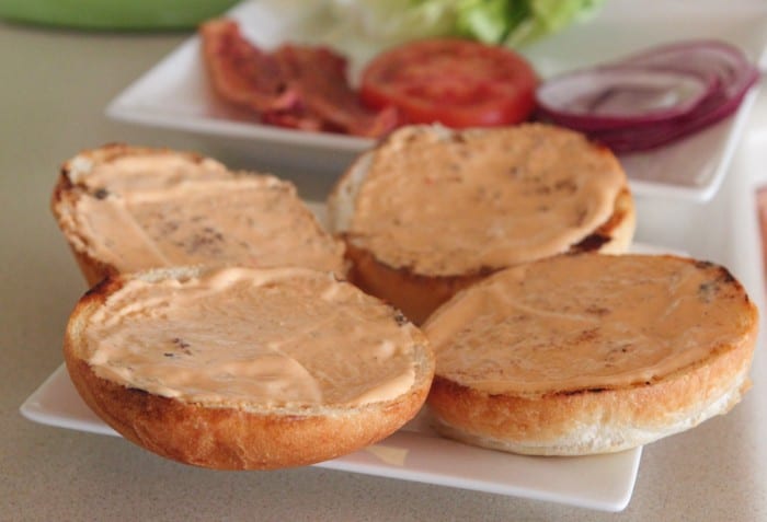 Siracha Ranch Bacon Hamburguesas De Queso