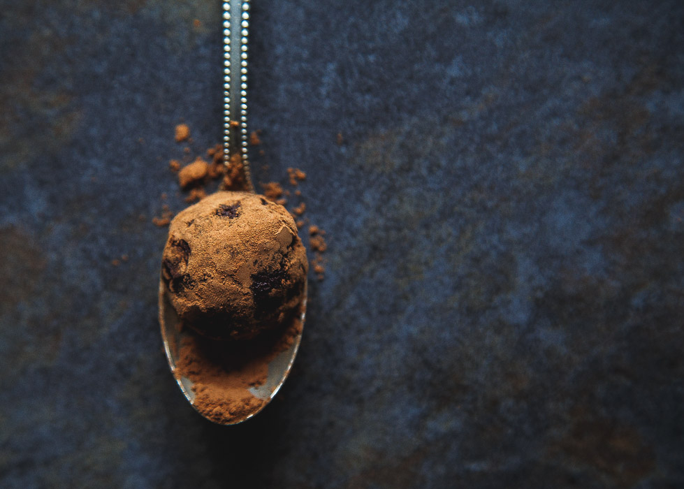 Three ingredient, sugar free healthy truffles @dessertfortwo