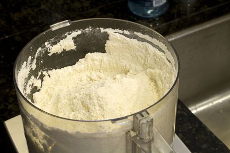 Almond meal-confectioners' sugar mixture
