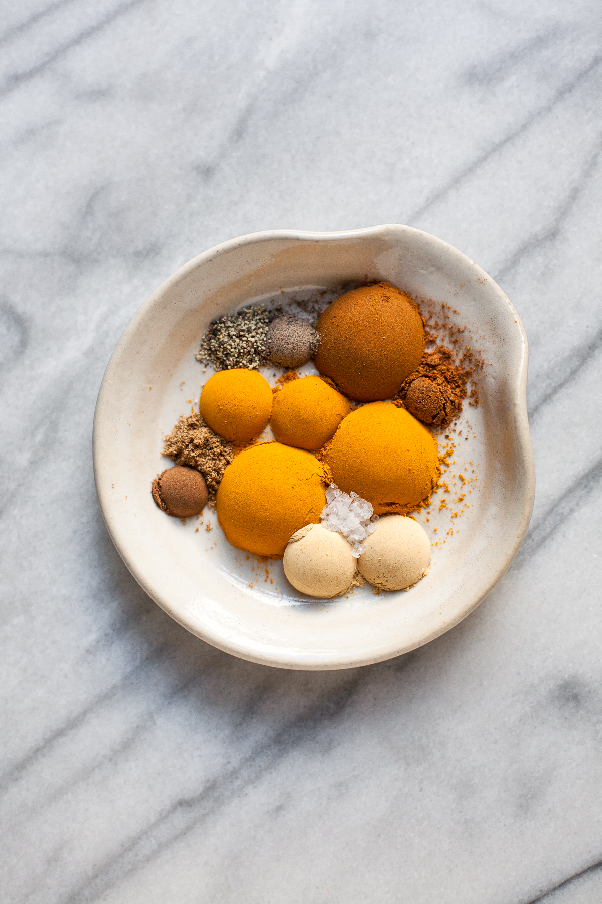 Especias para el Golden Milk Ghee Latte (Paleo)