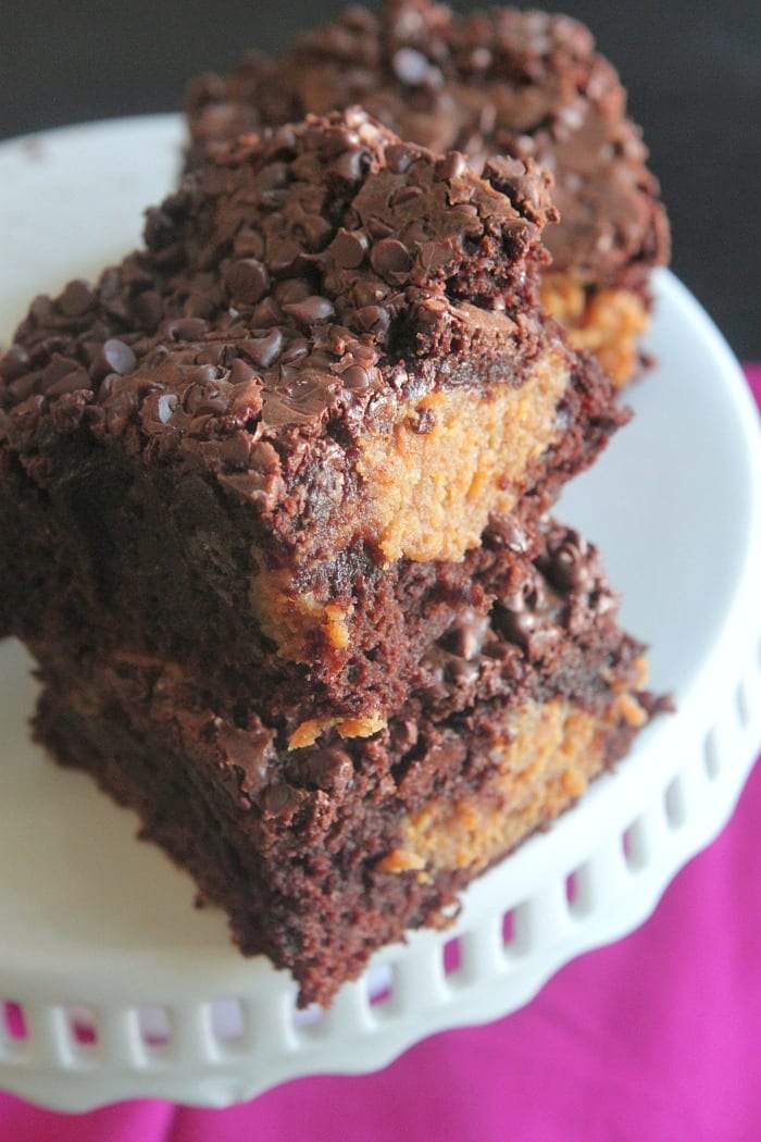 Mantequilla de maní Fudge Brownies rellenos