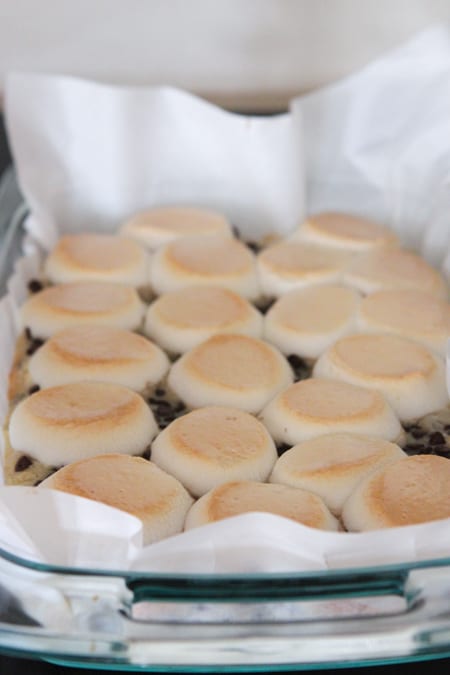 Marshmallow Chocolate Chip Shortbread Magic Bars 
