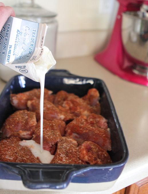 Sudoeste Buttermilk Al horno Muslos de pollo