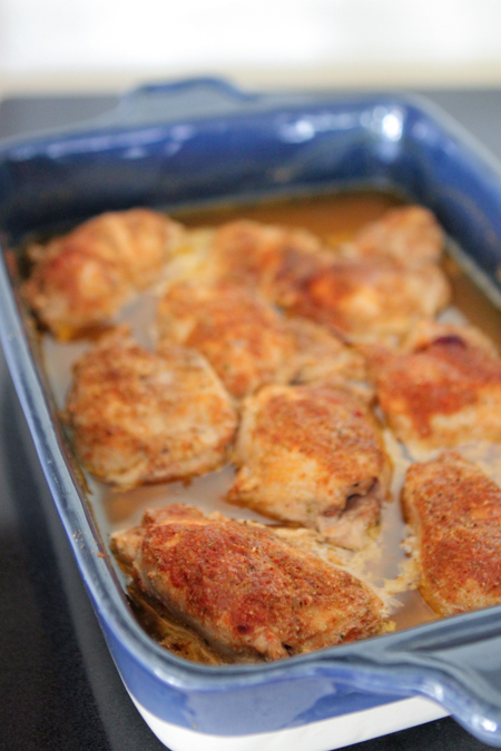 Sudoeste Buttermilk Al horno Muslos de pollo
