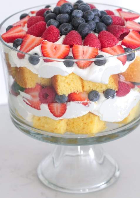 Muy Berry Vanilla Cake Trifle 