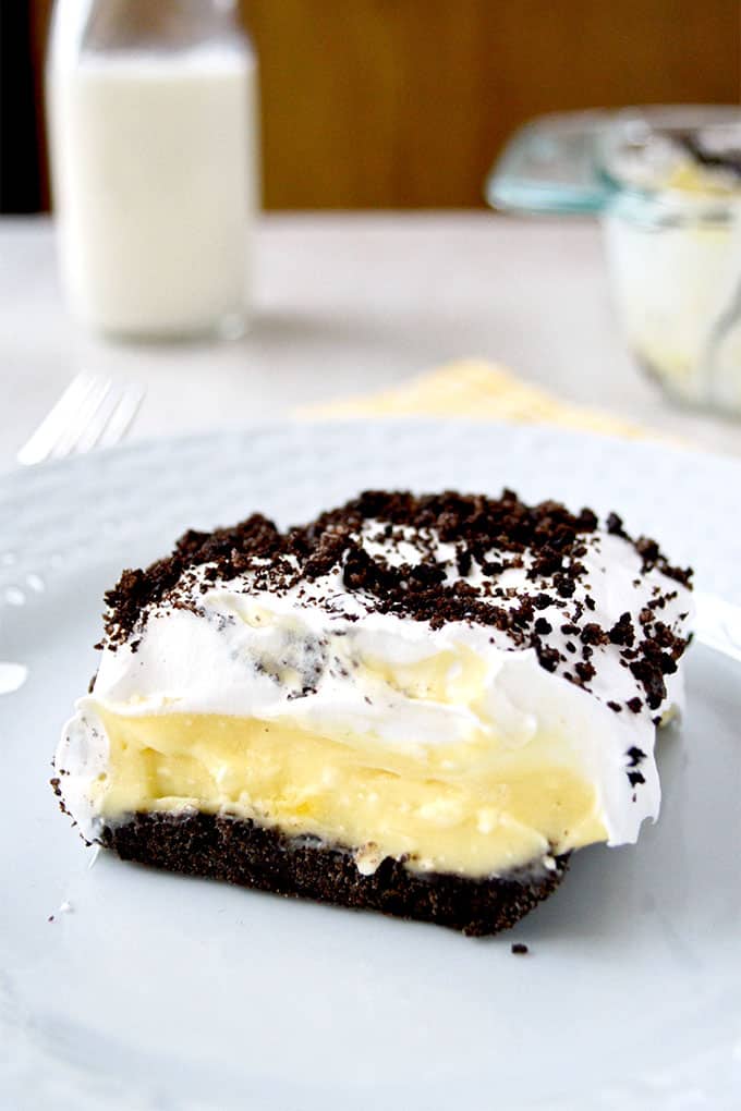 Pastel de Oreo: capas de pudin, queso crema y crema batida