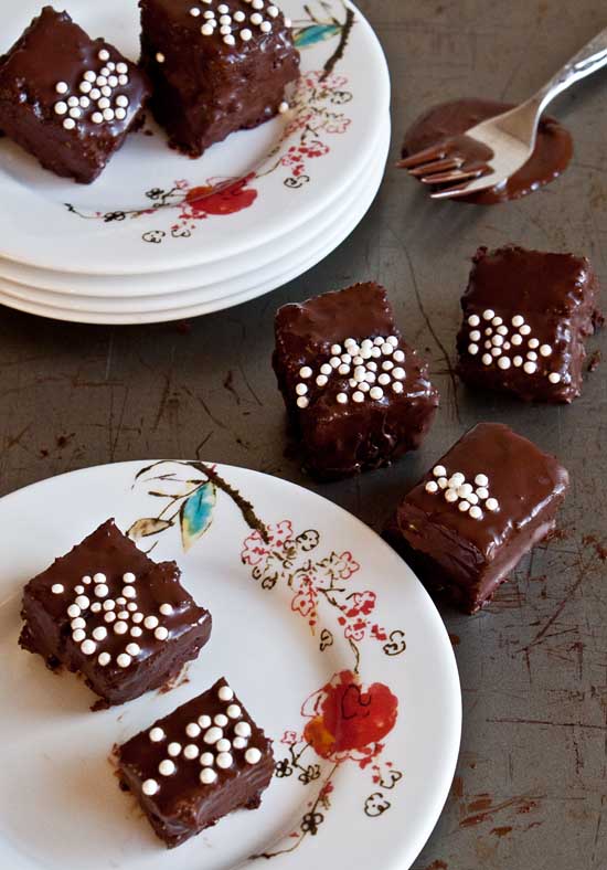  Chocolate Petit Fours {mezcla para pastel} 