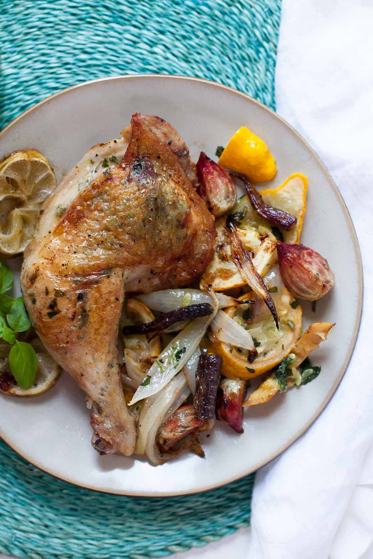 Pollo A La Albahaca Con Verduras Asadas | acalculatedwhisk.com