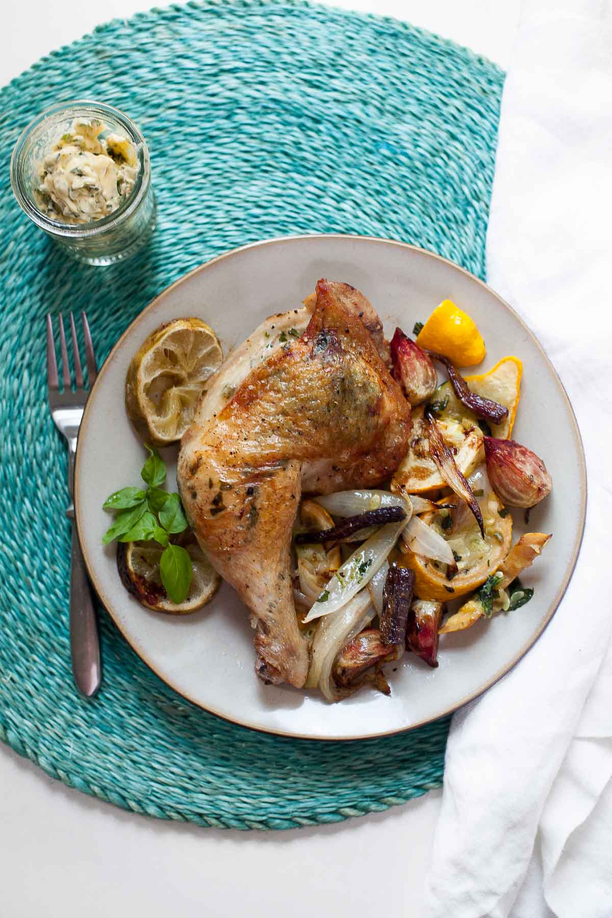 Pollo A La Albahaca Con Verduras Asadas | acalculatedwhisk.com