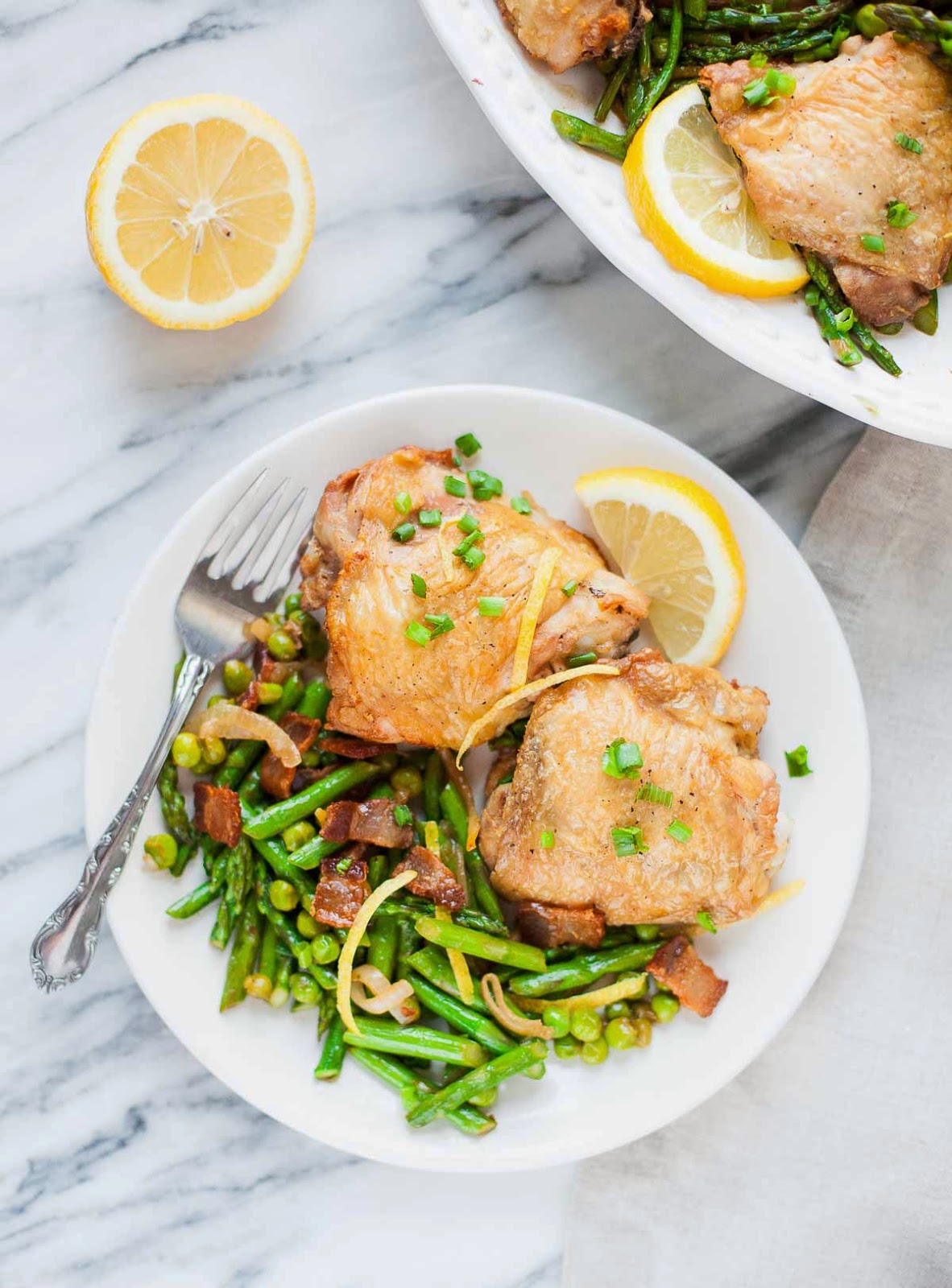 Pollo Crujiente Con Verduras De Primavera | acalculatedwhisk.com