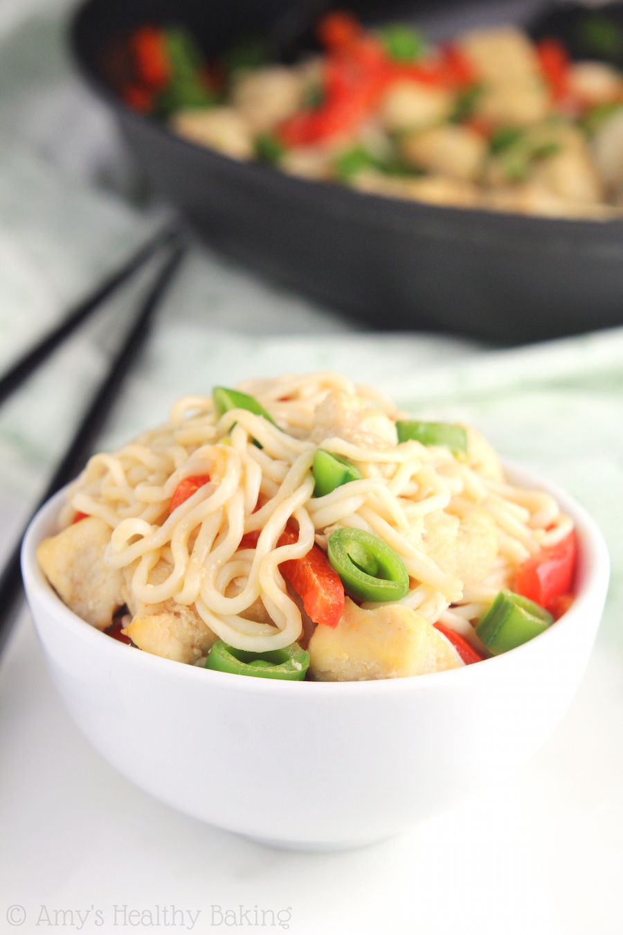 ¡21 recetas sobresalientes de fideos Shirataki para disfrutar de esta pasta sin calorías de cero calorías de Japón! #glutenfree #paleo #keto #lowcarb | cocinartheglobe.com