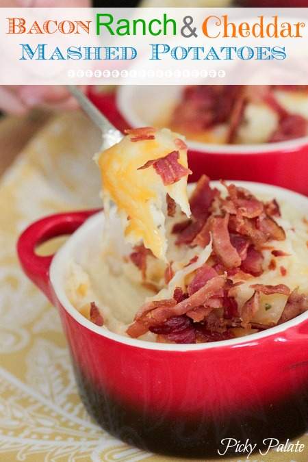 Puré de papas Bacon Ranch and Cheddar por www.picky-palate.com