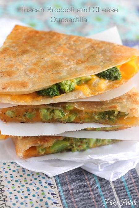 Quesadilla de brócoli y queso toscano