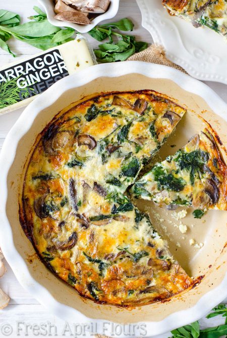 Quiche de setas y estragón sin costra: este quiche de sabor increíblemente rico incluye hongos terrosos, estragón aromático y queso de jengibre ultra cremoso de estragón. Ideal para una buena comida baja en carbohidratos.
