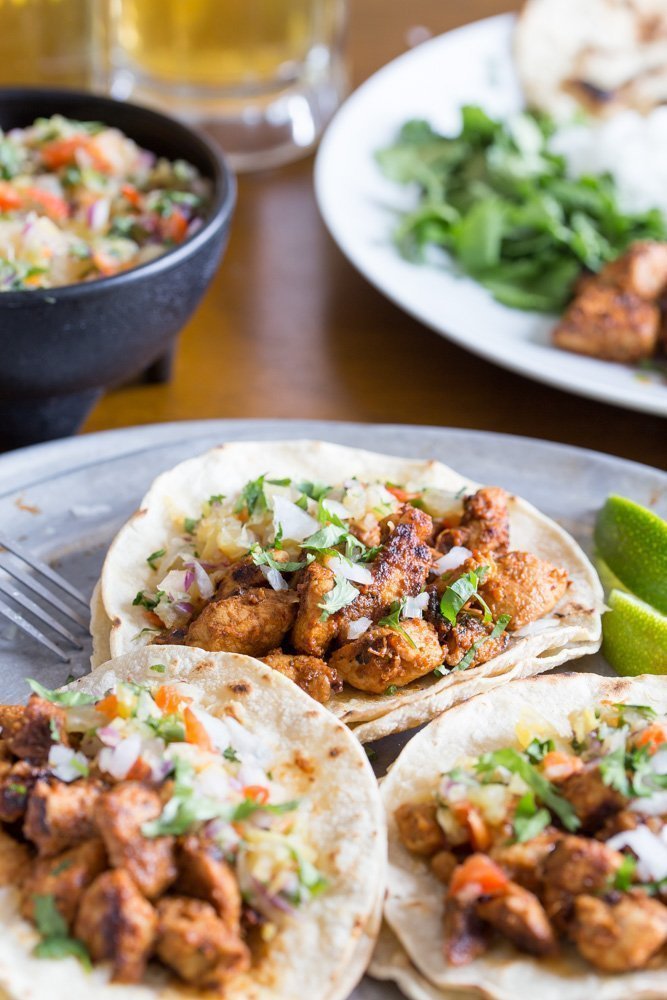 Tacos Al Pastor Con Salsa De Piña