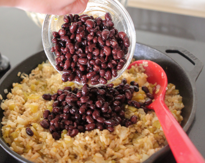 Sartén De Arroz Con Pollo Y Frijoles Negros, Sartén-5