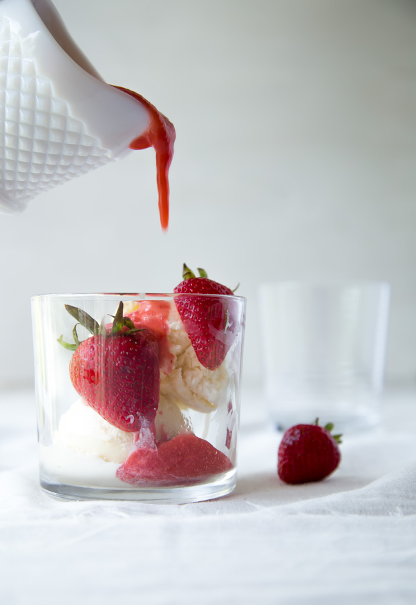  Sundaes de cilantro y fresa | dessertfortwo.com 