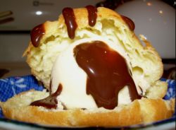 Eggnogprofiteroles