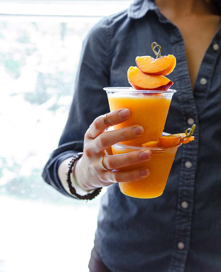 Peach Wine Slushy por @dessertfortwo