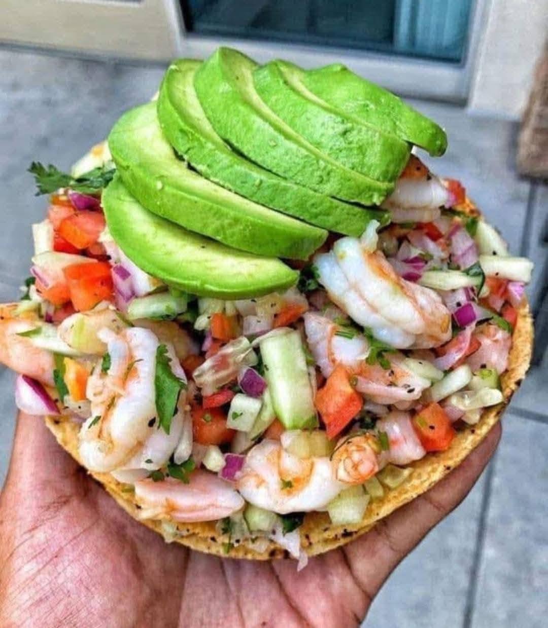 Si no es mucho pedir 😍🤤